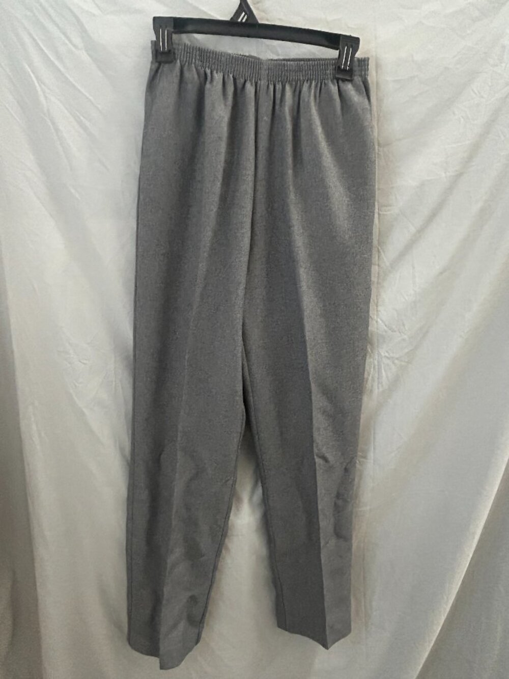 Alfred Dunner Classics Gray Proportioned Medium Elastic Waist Pants Size 8 NWT